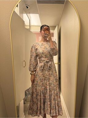 Dainty Jewell’s midi dress